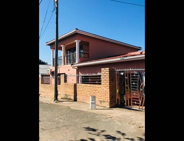 4 BEDROOM HOUSE FOR SALE IN NEWTOWN A